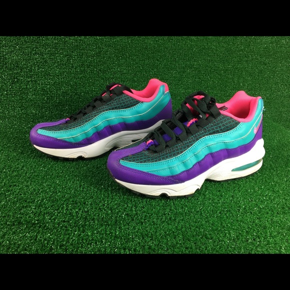 Nike Air Max 95 Now GS Basketball Shoe